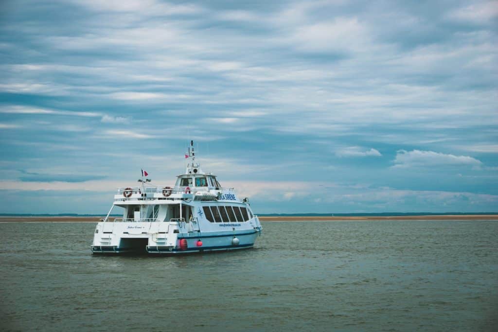 Balade en bateau croisière le long du littoral de Royan