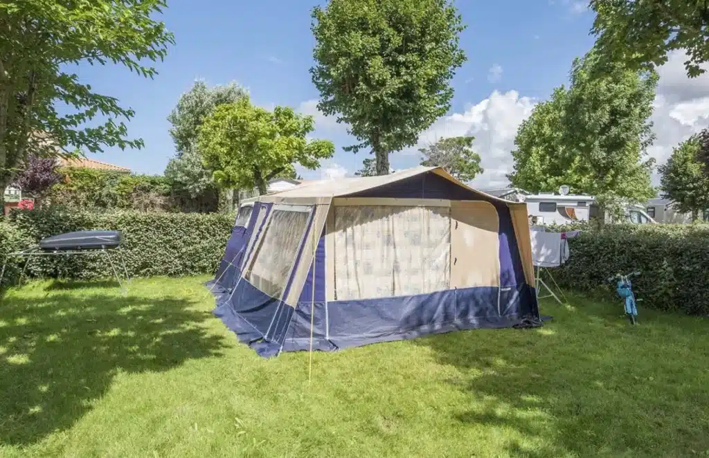 Emplacement de camping pas cher près de Saint-Georges-de-Didonne